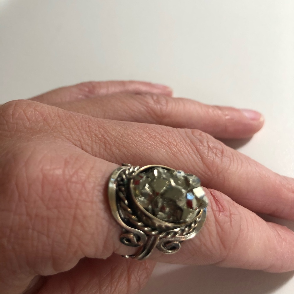 Women’s ring